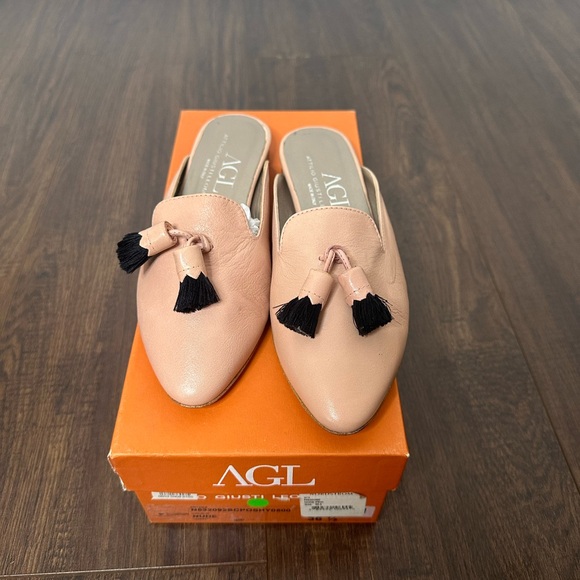 AGL Attilio Giusti Leobruni BLUSH LEATHER OPEN BACK POINTED TOE Tassels Flats - Picture 2 of 10